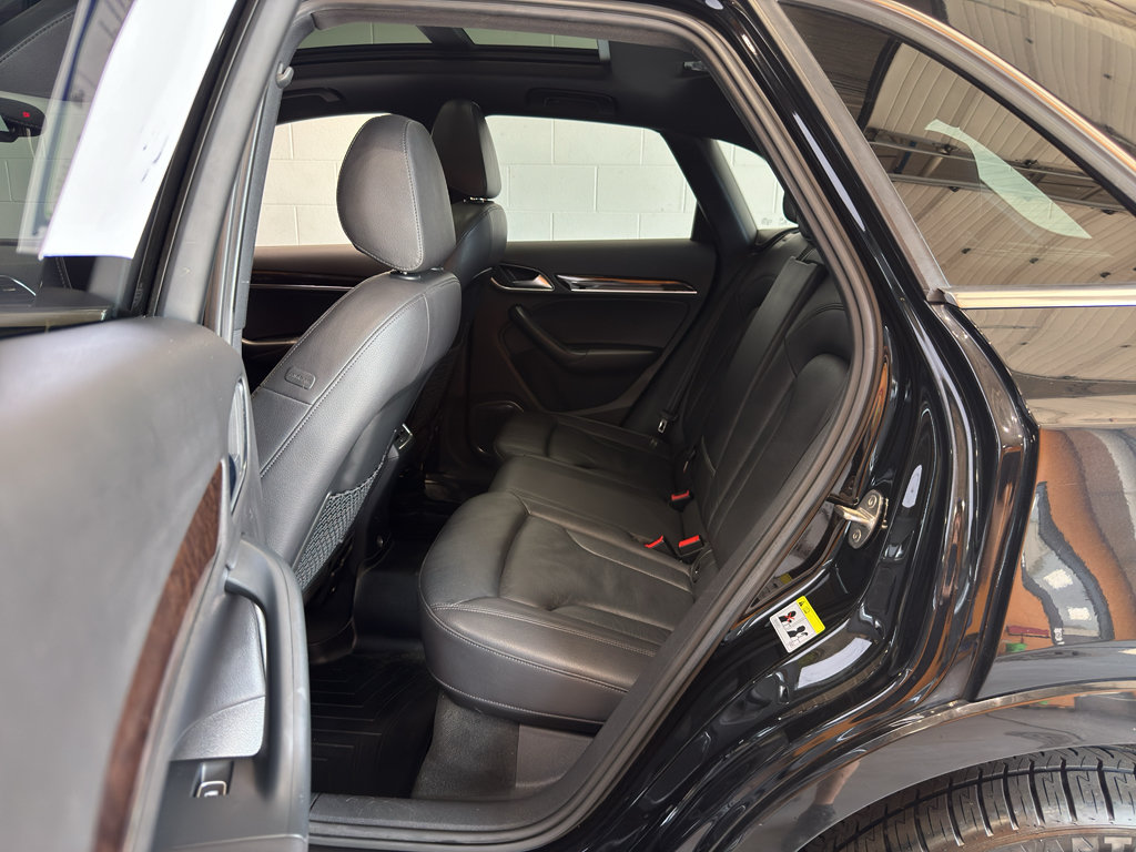Used 2015 Audi Q3 2.0T Prestige w/ Prestige Package AWD/4WD image 10