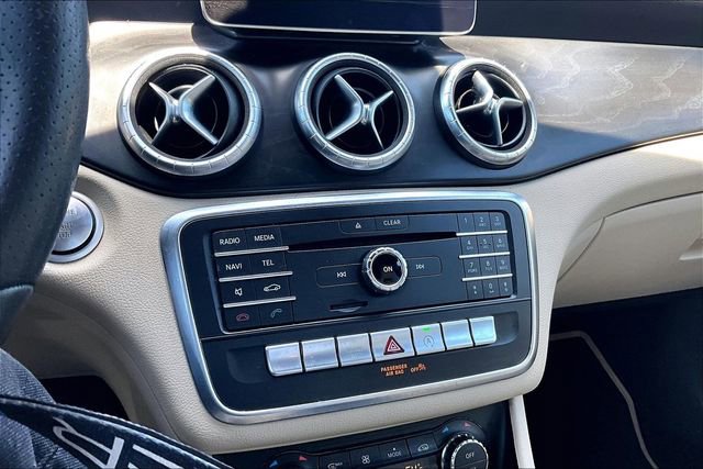 Used 2018 Mercedes-Benz CLA 250 image 24