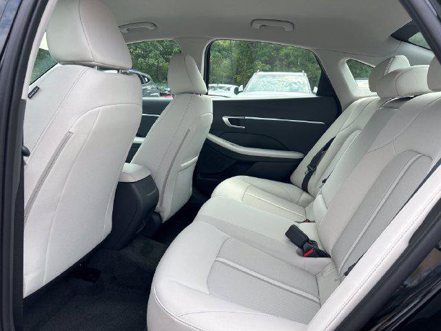 New 2026 Hyundai Sonata SEL FWD image 22