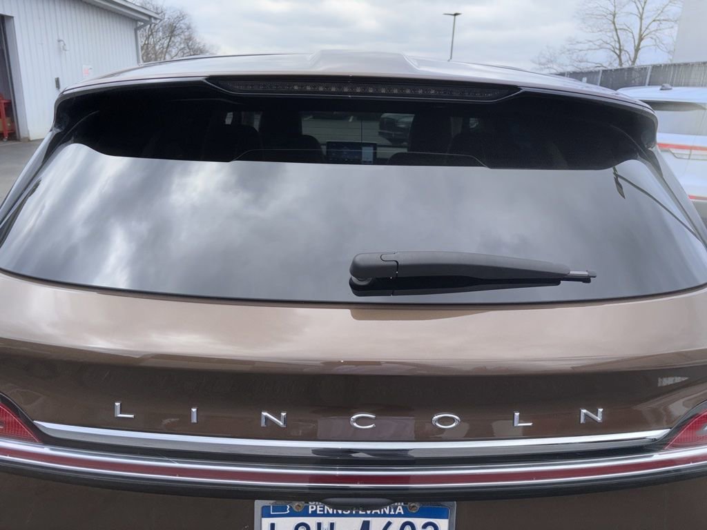 Certified 2022 Lincoln Nautilus Reserve image 6