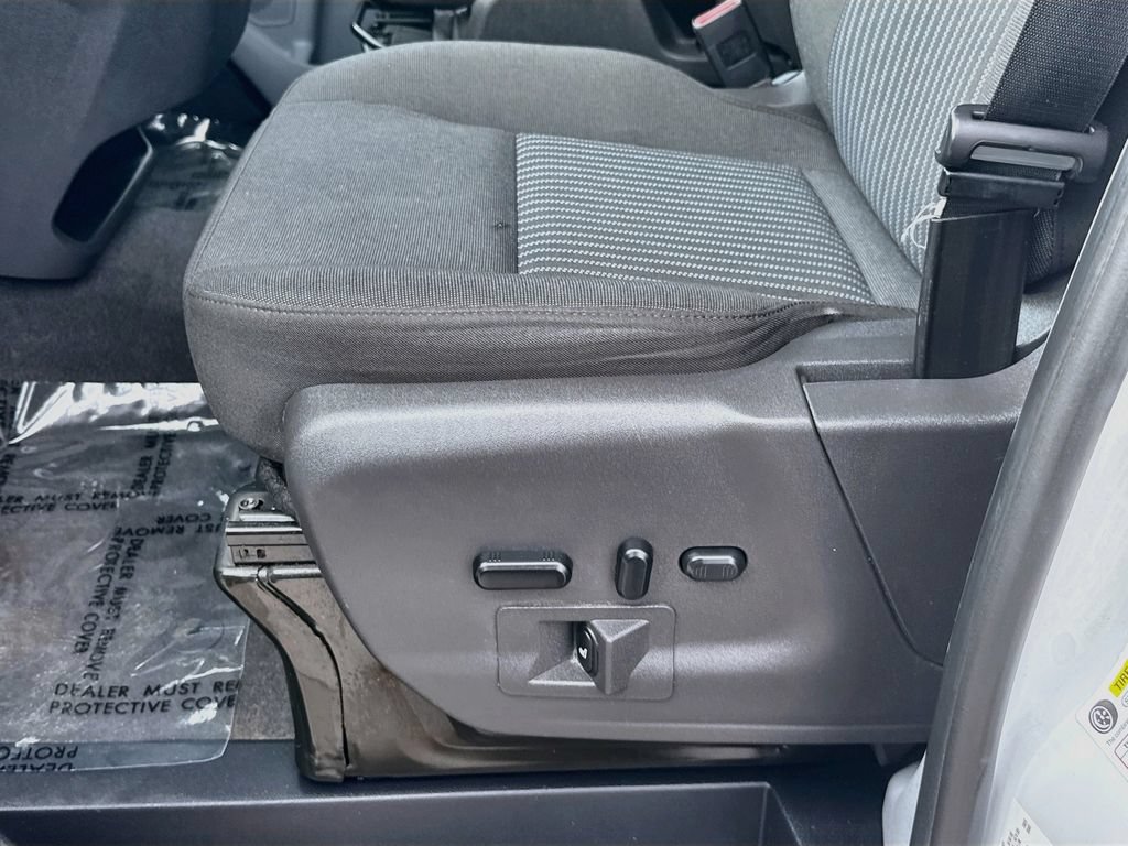 Used 2019 Ford Transit 150 XLT RWD image 22