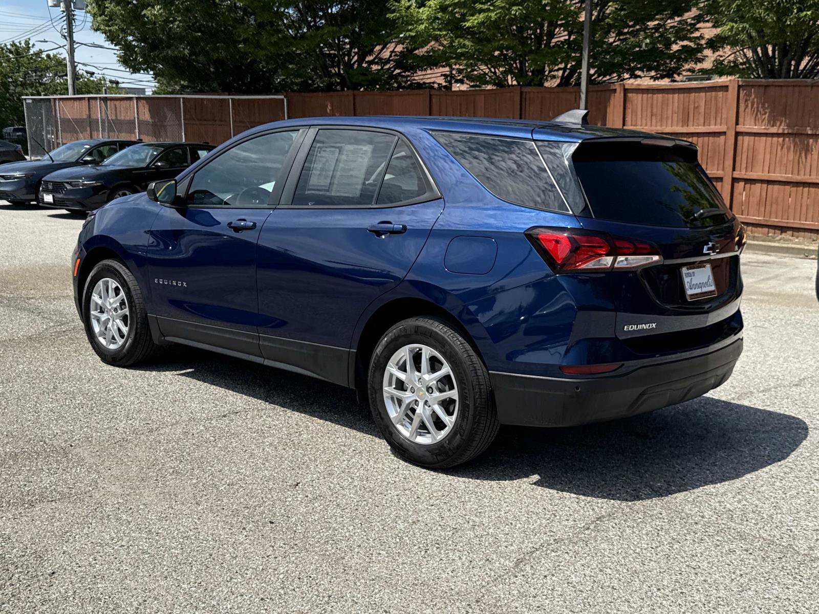 Used 2022 Chevrolet Equinox LS w/ LS Convenience Package FWD image 21
