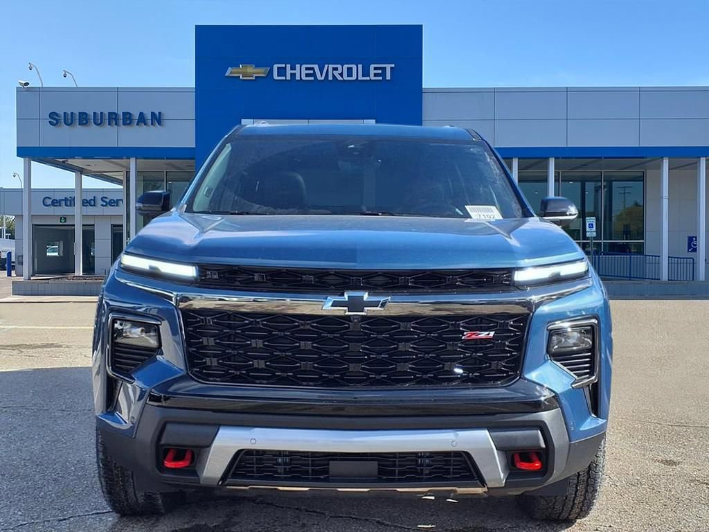 New 2026 Chevrolet Traverse Z71 w/ Enhanced Driving Package image 2