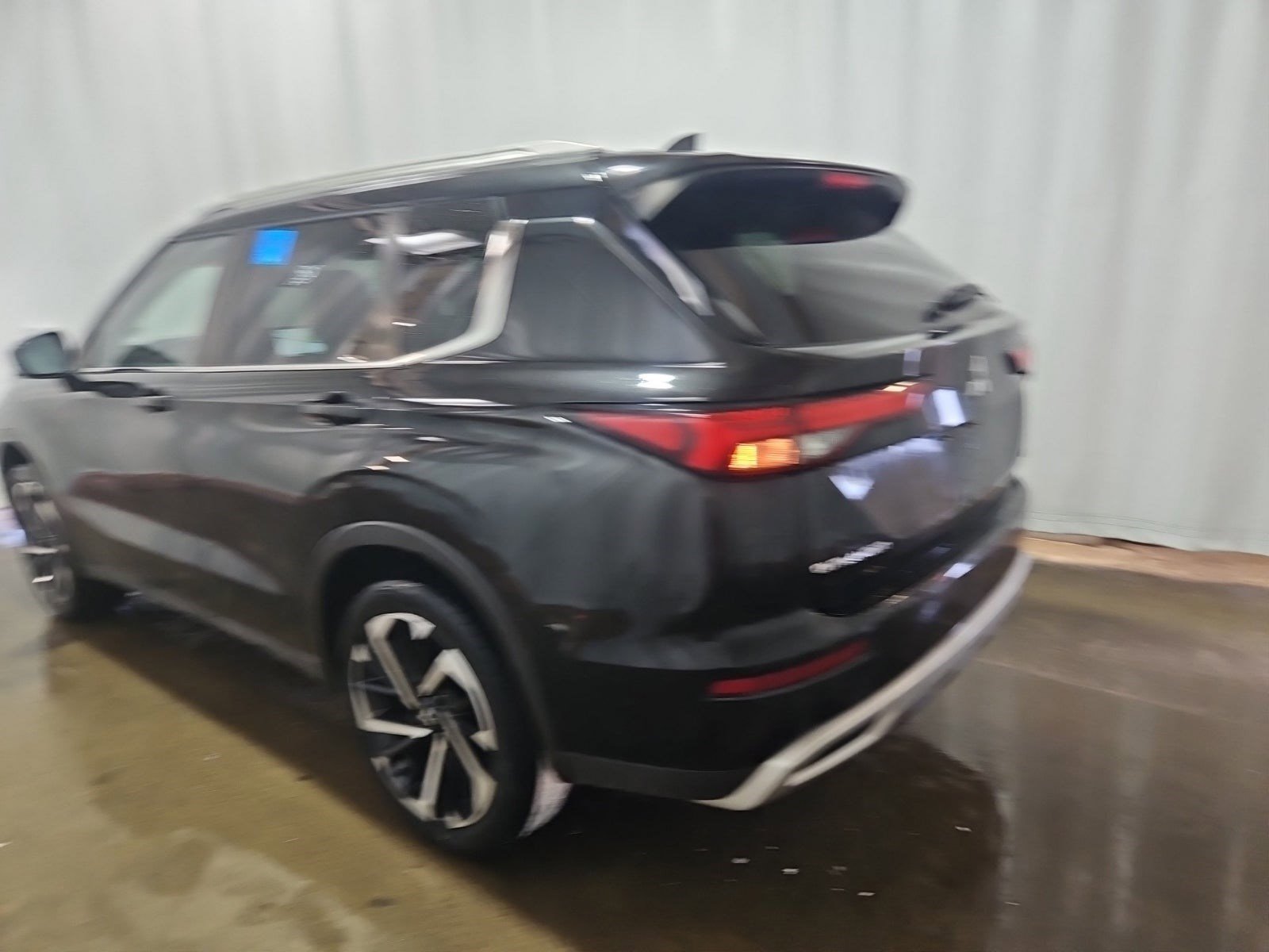 Used 2022 Mitsubishi Outlander SEL Black Edition FWD image 8
