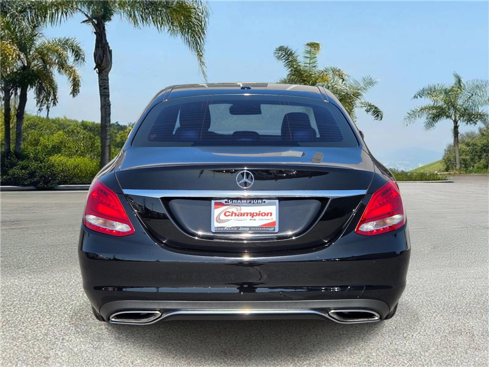 Used 2018 Mercedes-Benz C 300 Sedan w/ Premium Package image 5