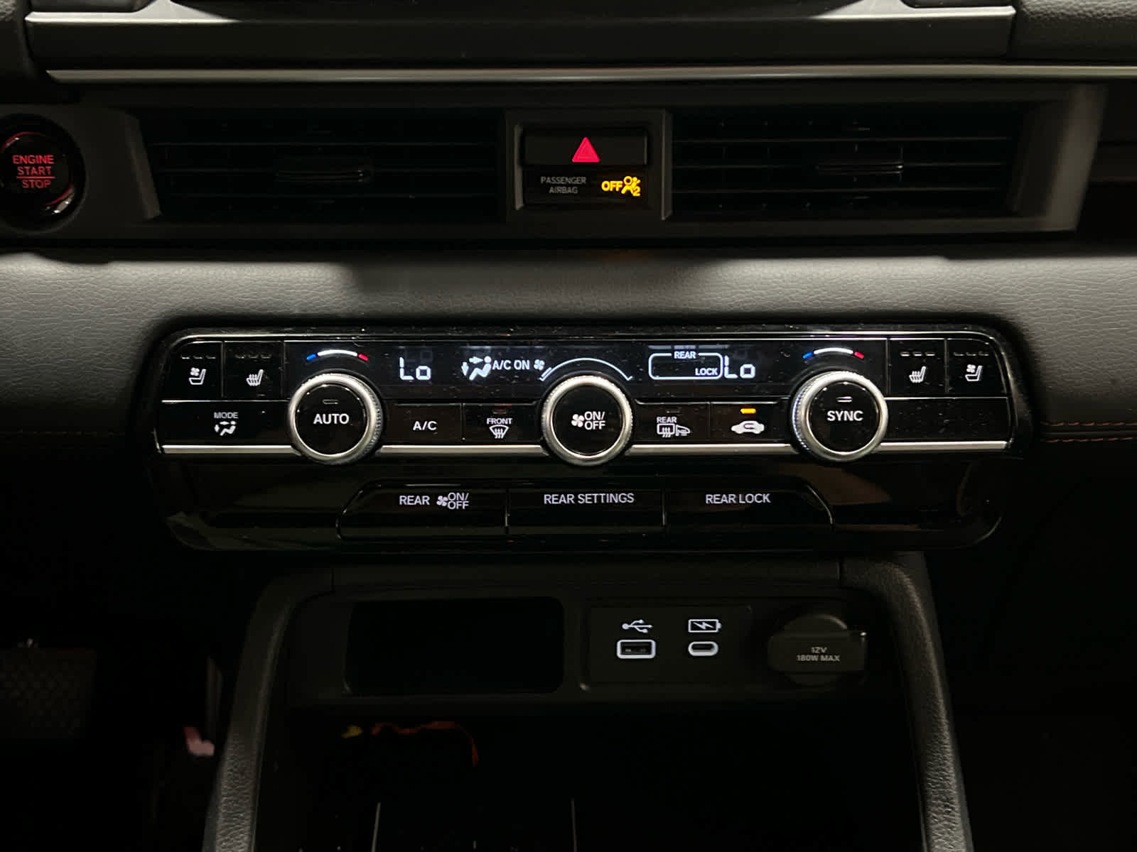 Used 2025 Honda Pilot Black Edition image 21