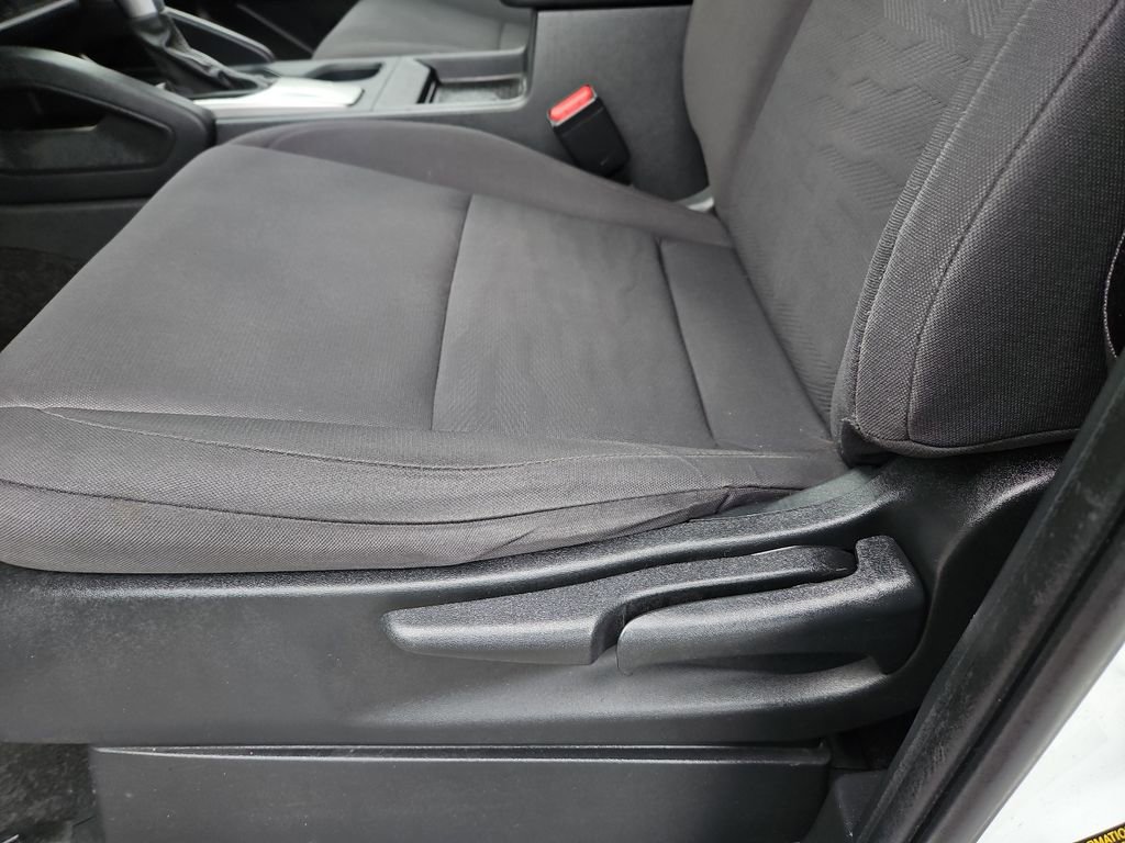 Used 2022 Nissan Frontier S RWD image 19