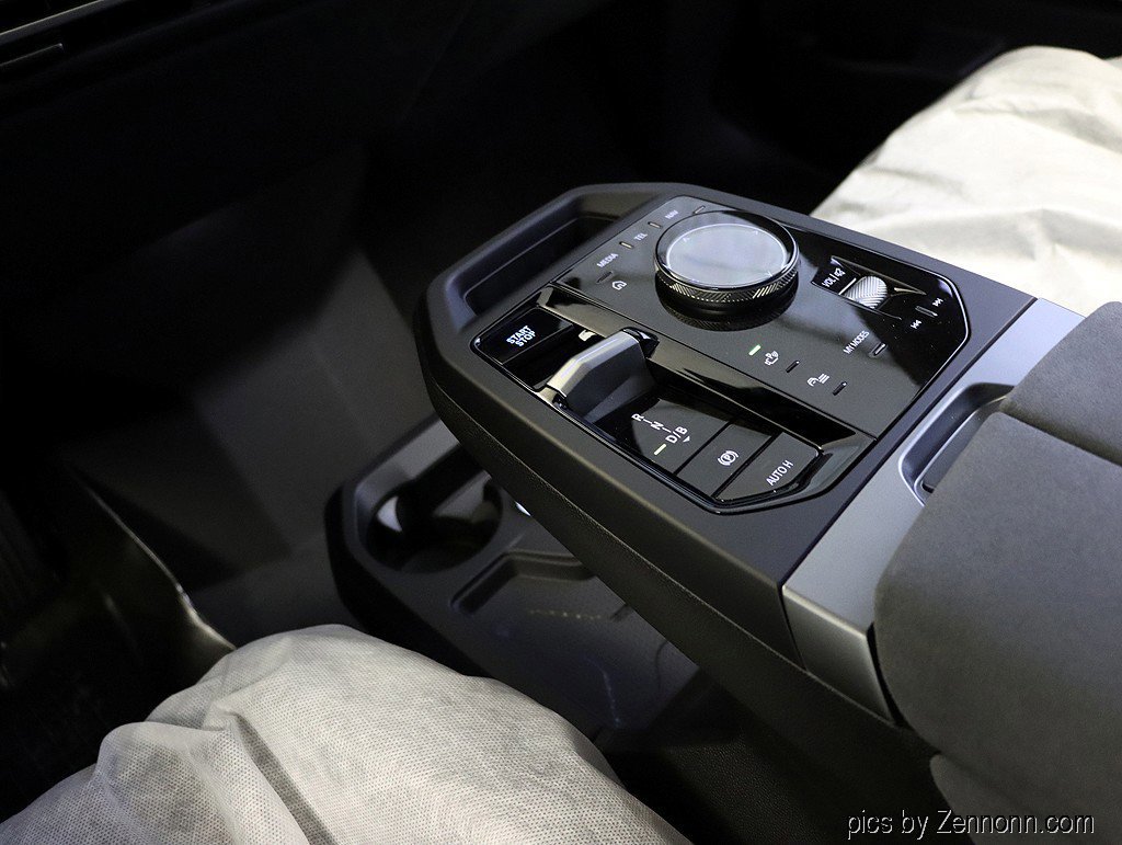 Used 2026 BMW iX xDrive60 w/ M Sport Package image 14