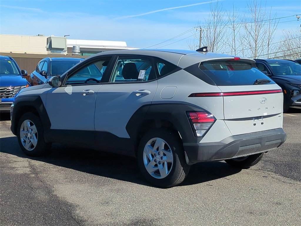 Certified 2026 Hyundai Kona SE image 5