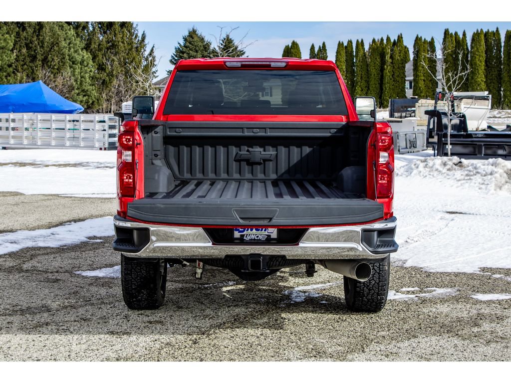 Used 2025 Chevrolet Silverado 2500 LT image 8