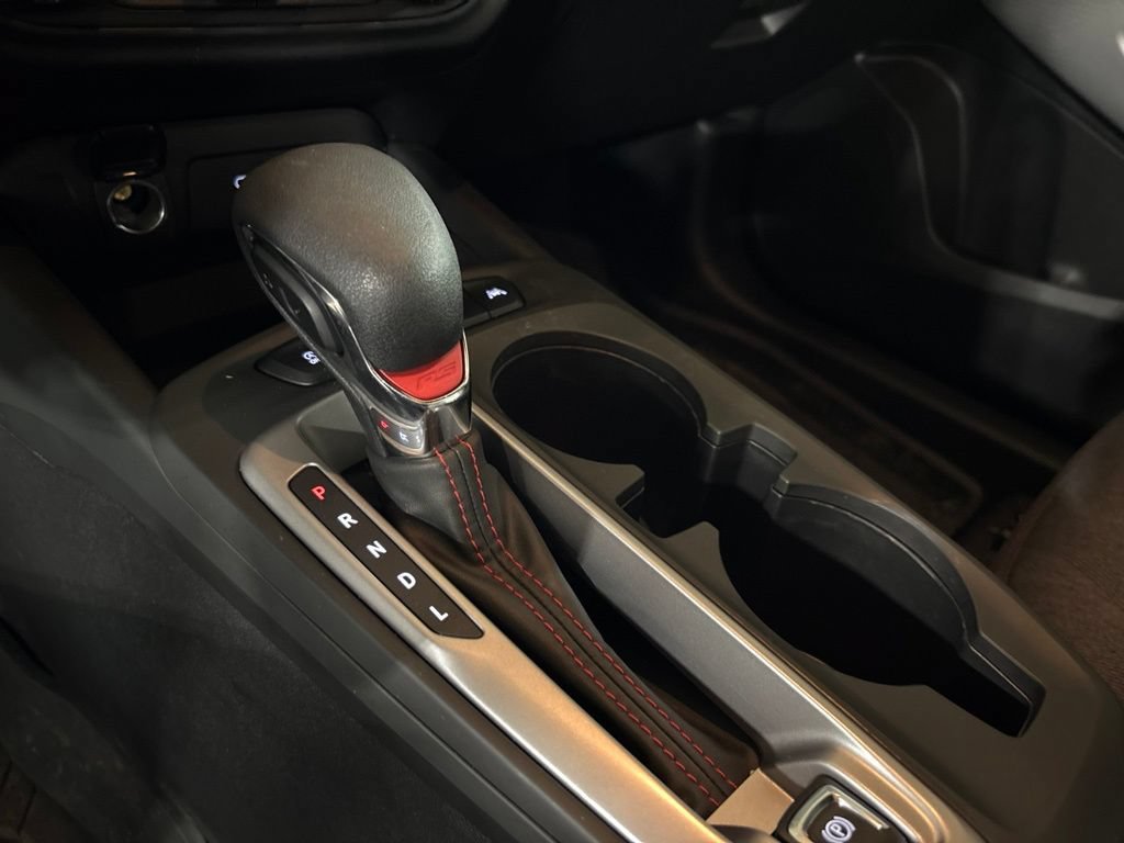 Used 2025 Chevrolet Trax RS FWD image 21