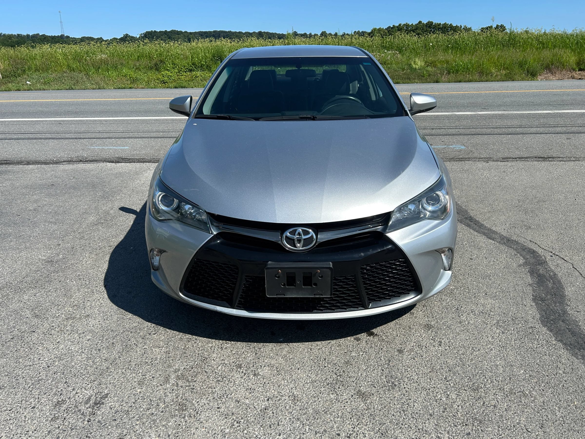 Used 2016 Toyota Camry SE FWD image 4