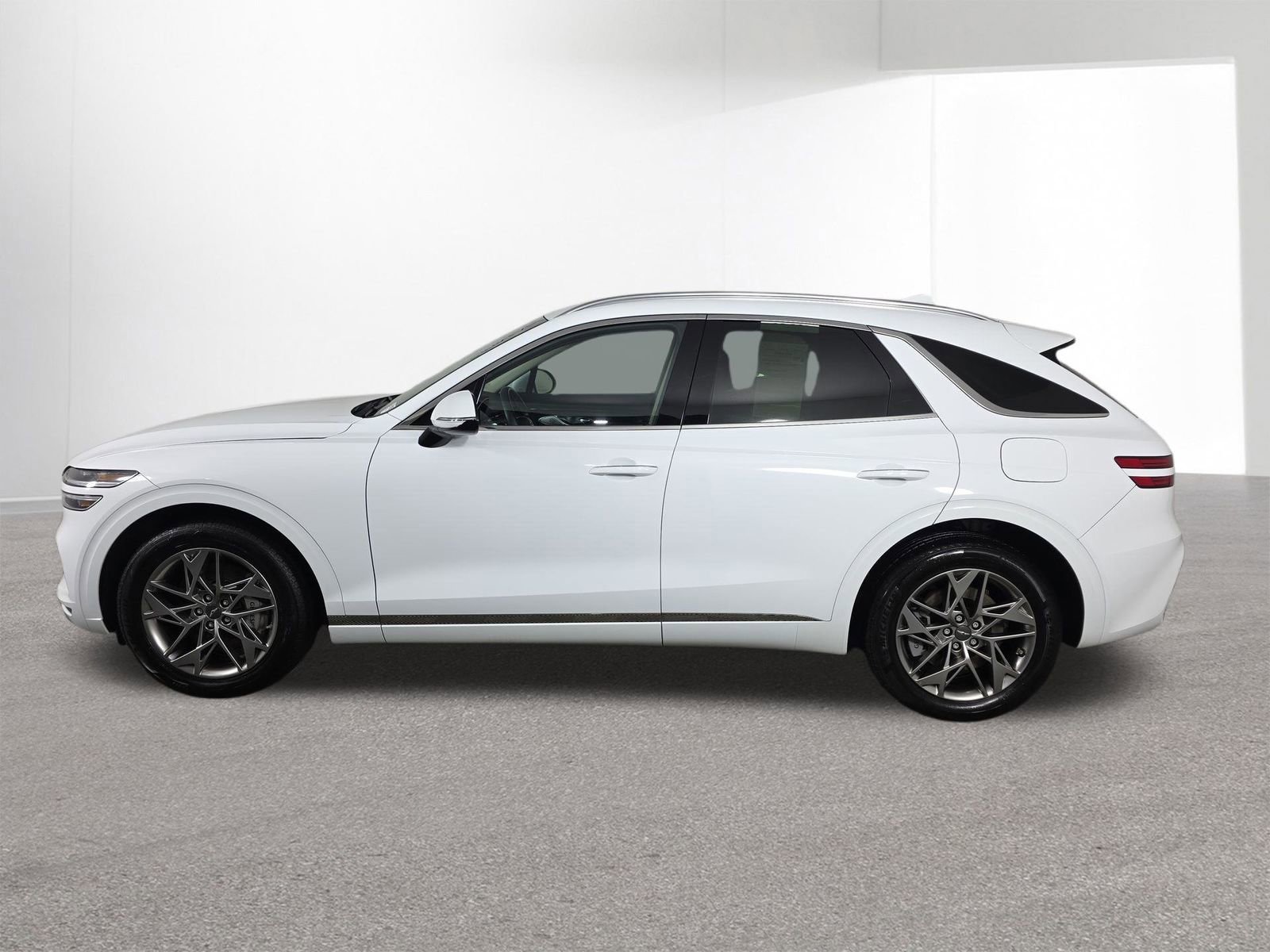 Used 2025 Genesis GV70 2.5T image 14