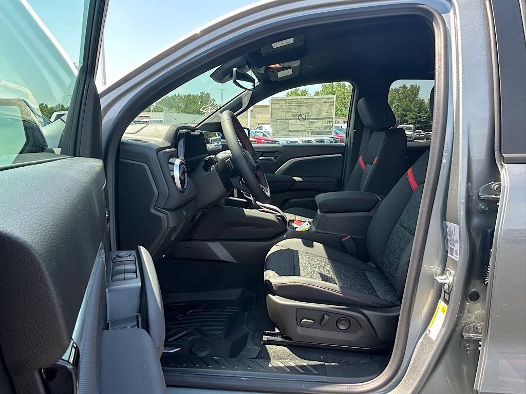 New 2026 Chevrolet Colorado Z71 image 15