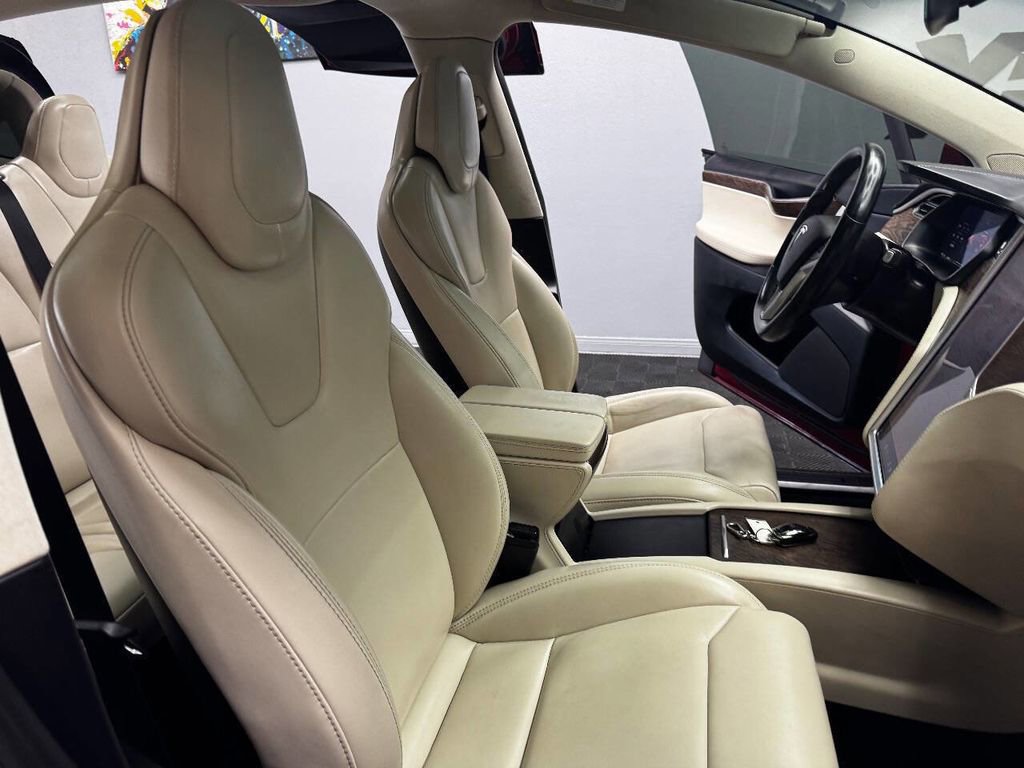 Used 2017 Tesla Model X 75D image 53