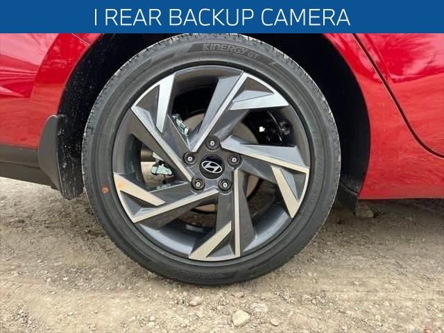 Used 2025 Hyundai Elantra Sport image 9
