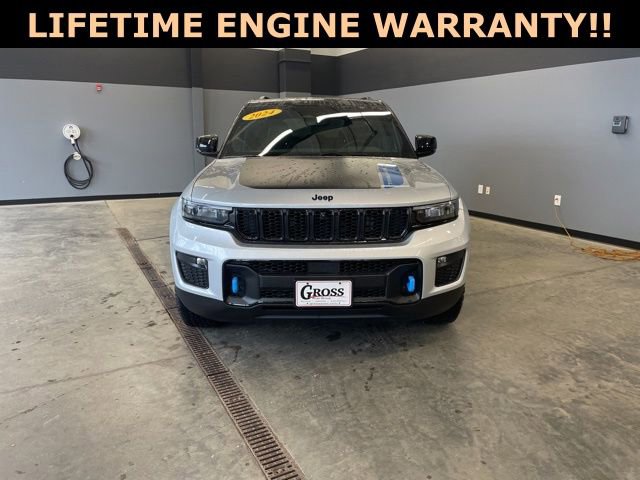 Used 2024 Jeep Grand Cherokee Trailhawk image 3