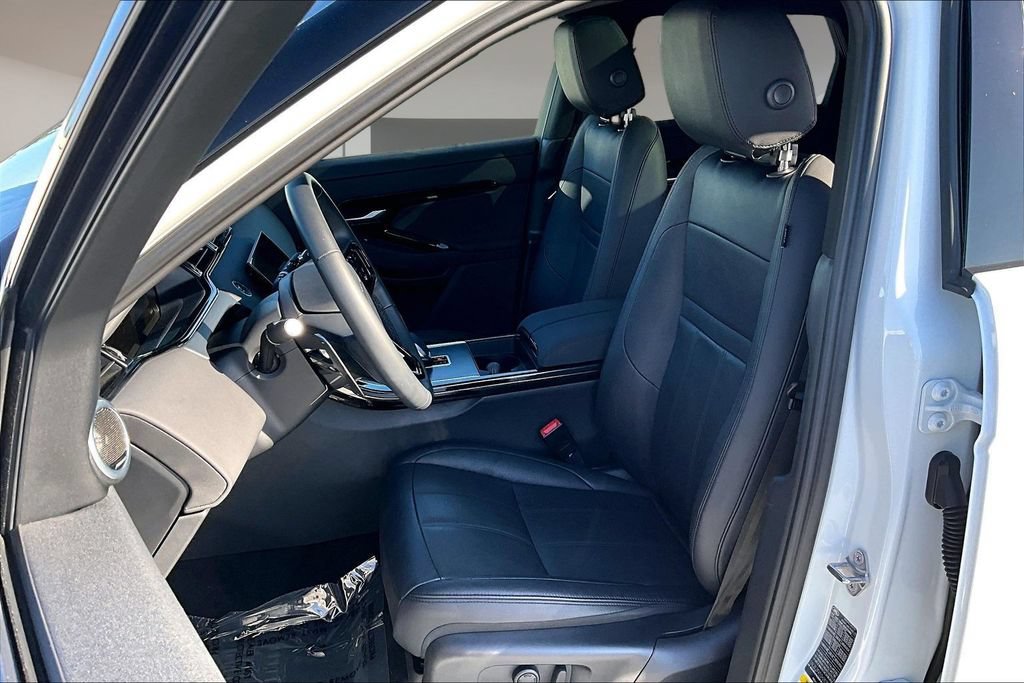 Certified 2025 Land Rover Range Rover Evoque Dynamic SE AWD/4WD image 19
