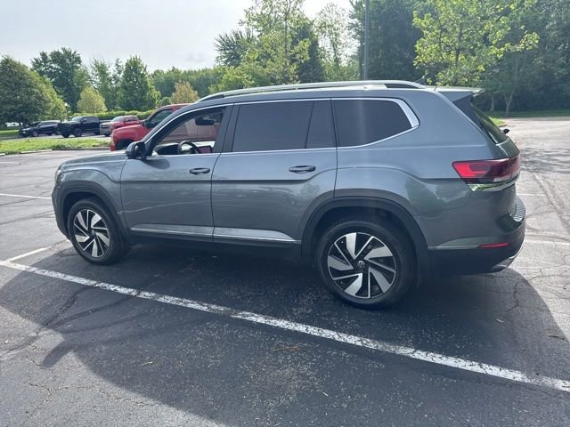 Certified 2024 Volkswagen Atlas SEL AWD/4WD image 3