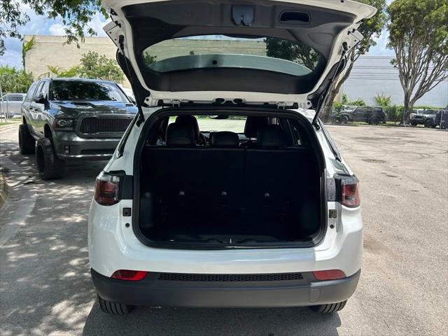 Certified 2023 Jeep Compass Latitude AWD/4WD image 37