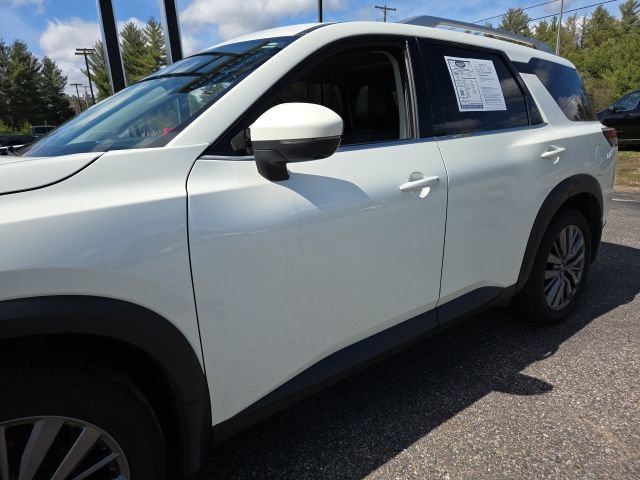 Used 2023 Nissan Pathfinder SL image 39