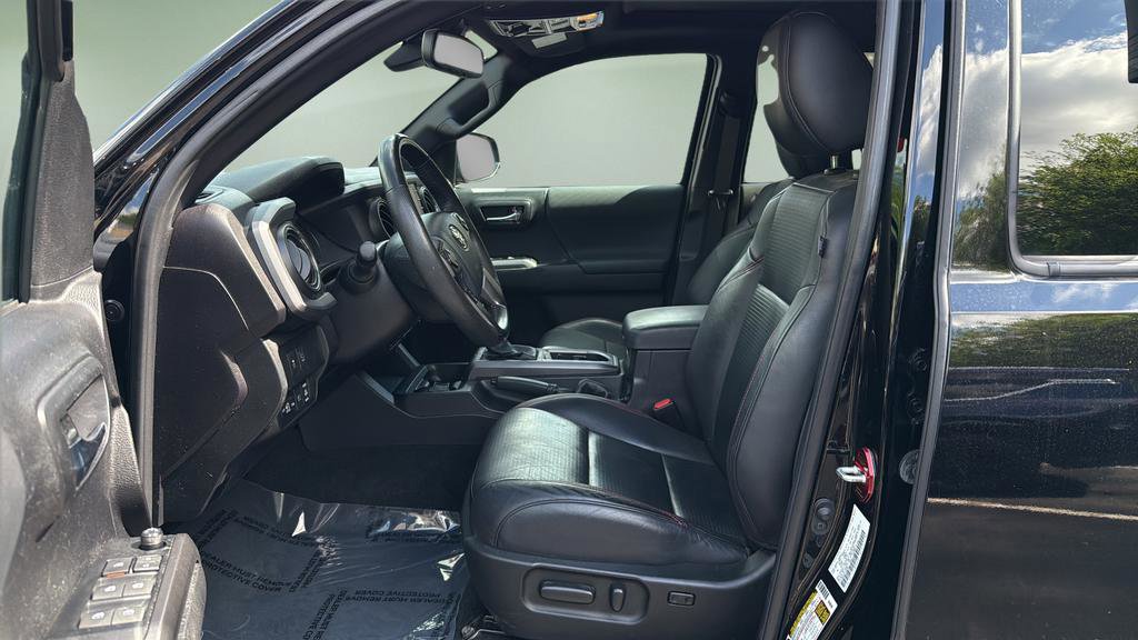 Used 2023 Toyota Tacoma TRD Pro AWD/4WD image 11