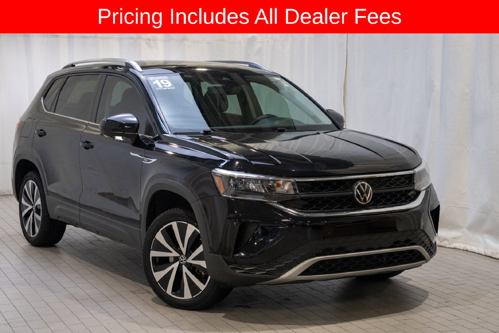Used 2022 Volkswagen Taos SE FWD image 1