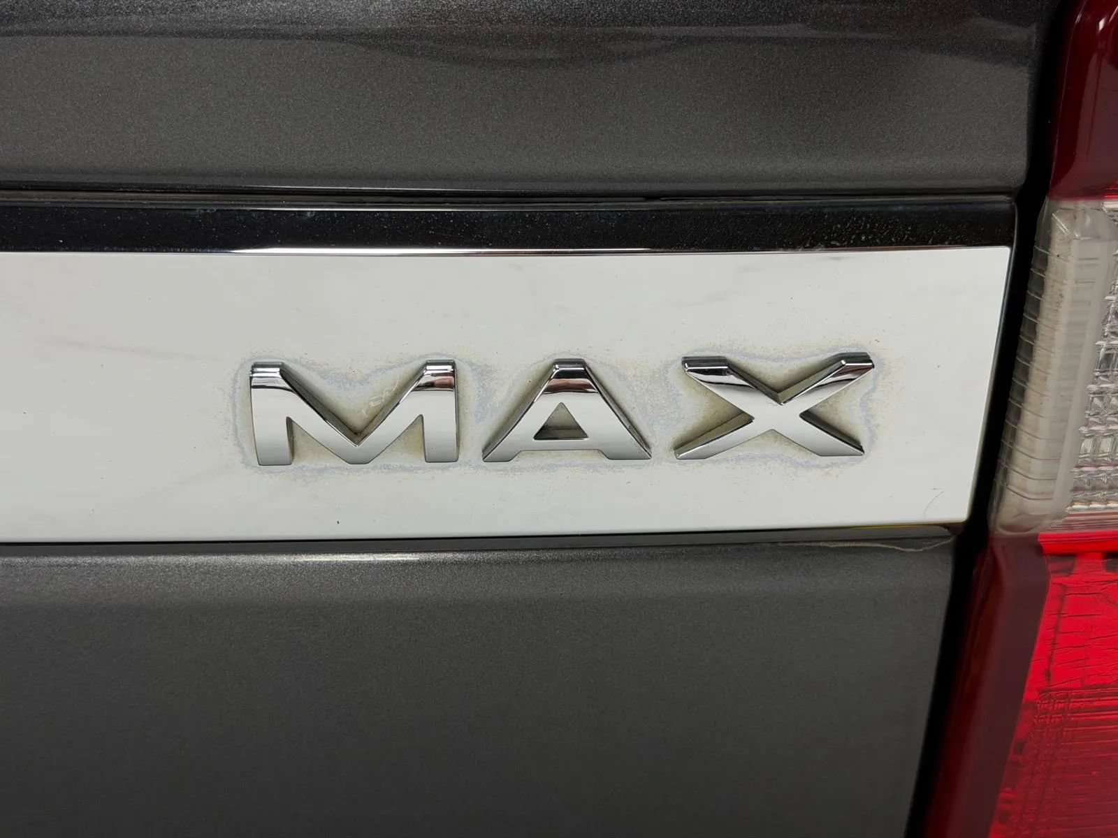 Used 2018 Ford Expedition Max XLT w/ Equipment Group 201A AWD/4WD image 10
