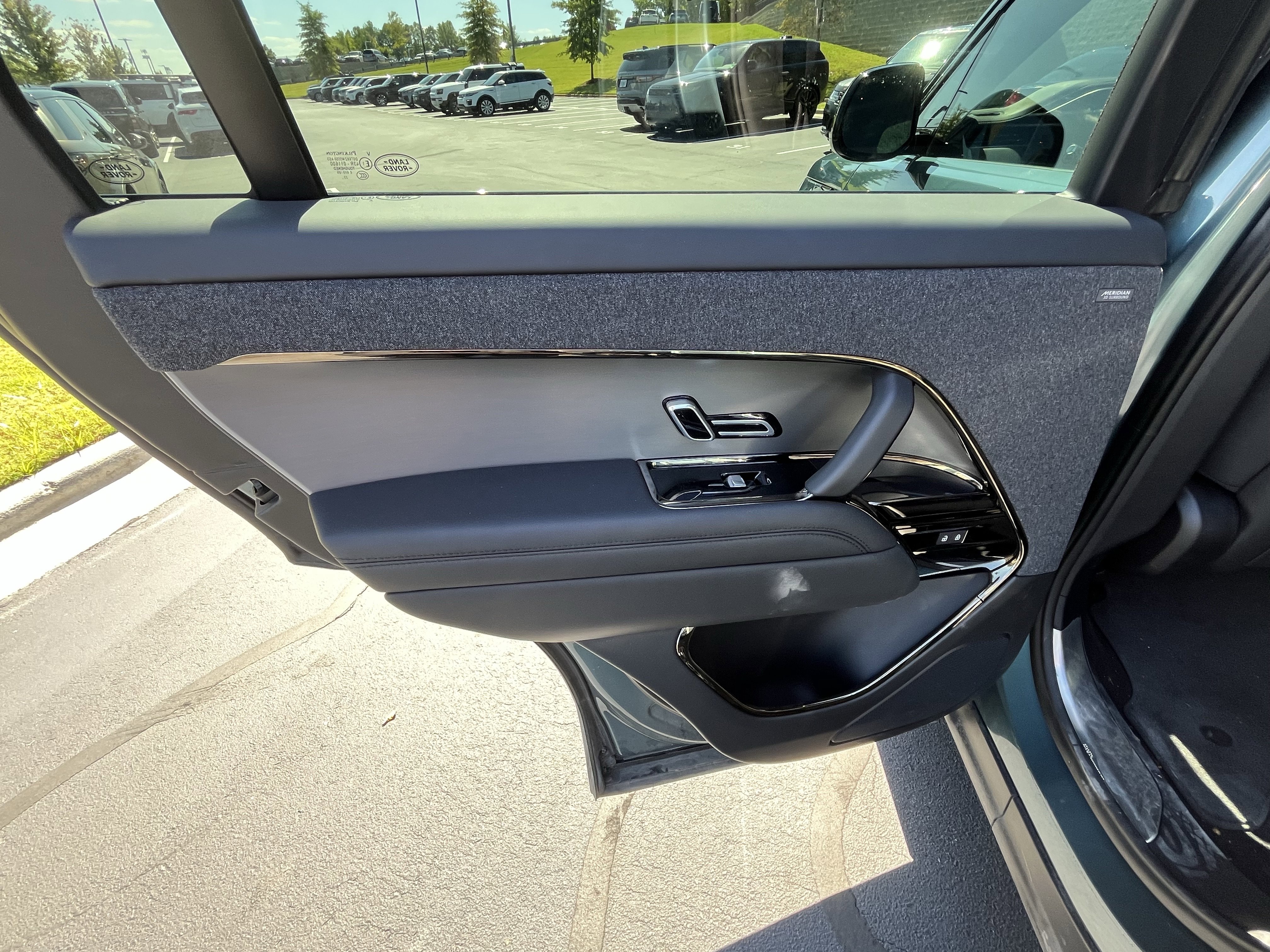 Used 2024 Land Rover Range Rover Sport Dynamic SE image 28