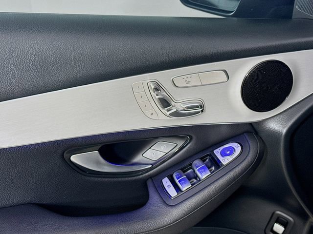 Used 2021 Mercedes-Benz GLC 300 image 21