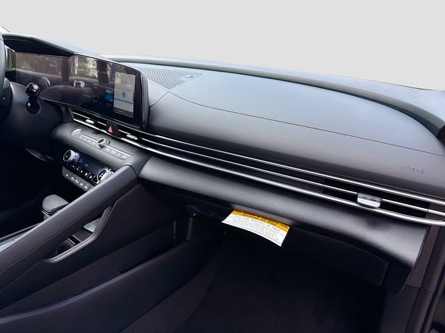 New 2026 Hyundai Elantra Limited image 31