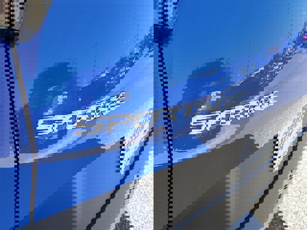 New 2026 Kia Sportage EX image 27