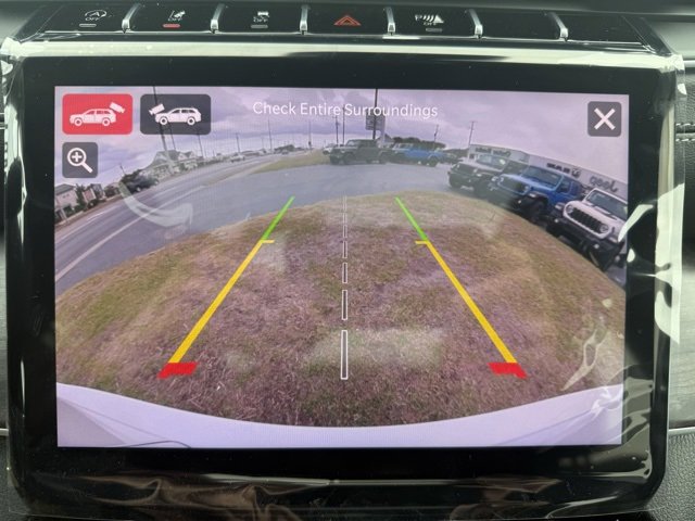 New 2025 Jeep Grand Cherokee Limited w/ Luxury Tech Group II image 24