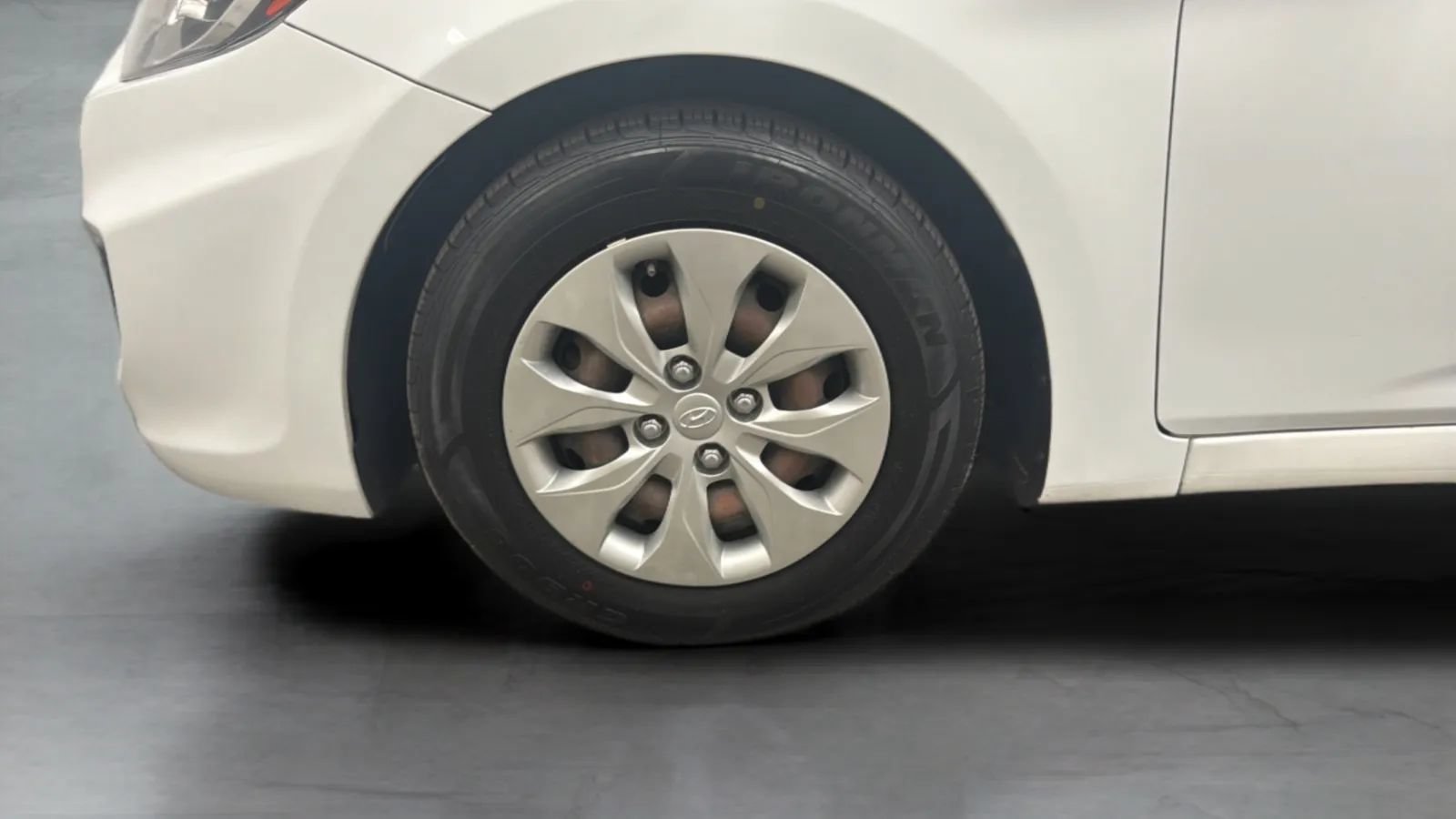 Used 2017 Hyundai Accent SE FWD image 26