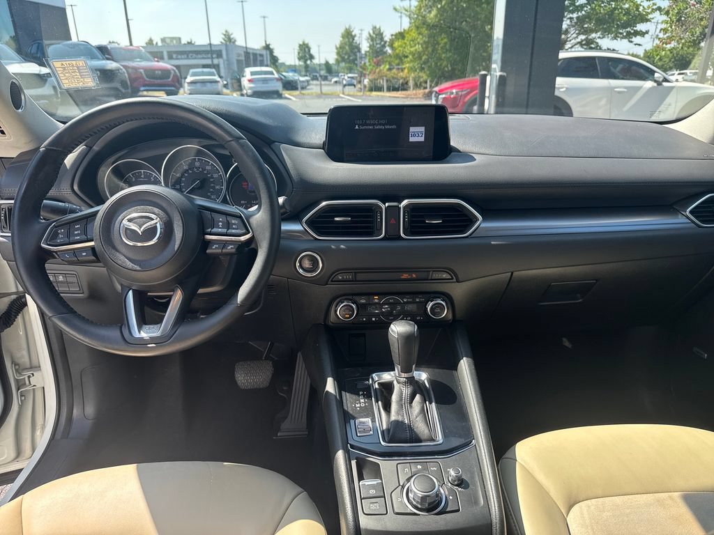Used 2018 MAZDA CX-5 Touring w/ Preferred Equipment Package FWD image 18