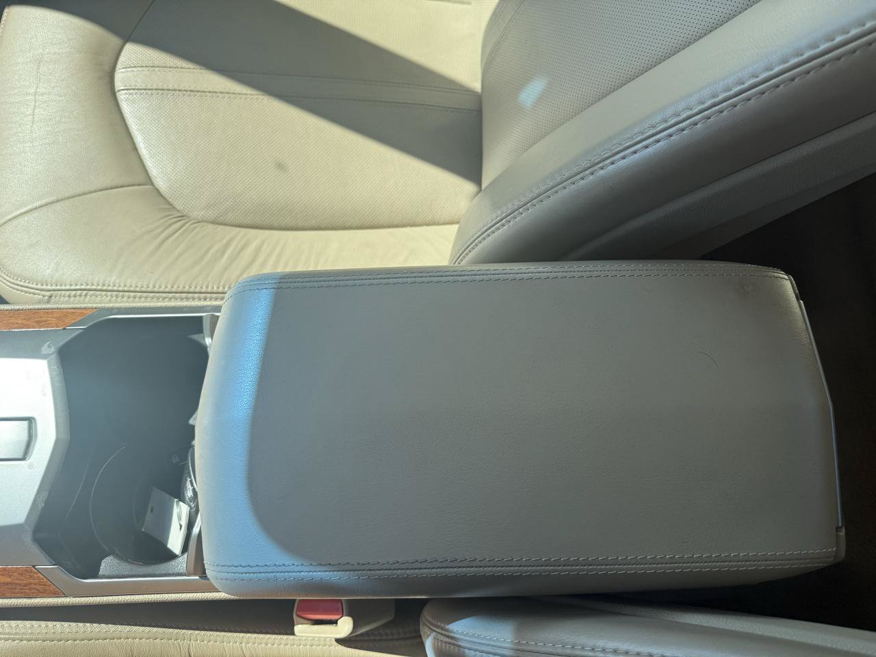 Used 2010 Cadillac CTS Premium AWD/4WD image 17