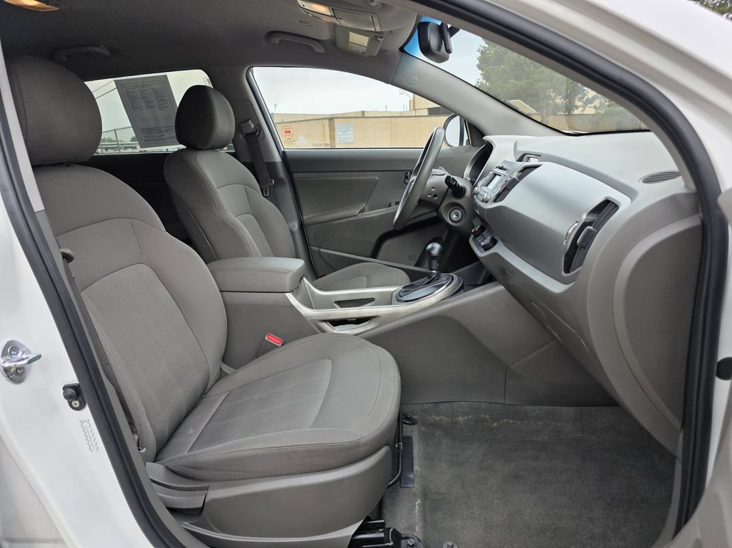 Used 2011 Kia Sportage LX FWD image 22