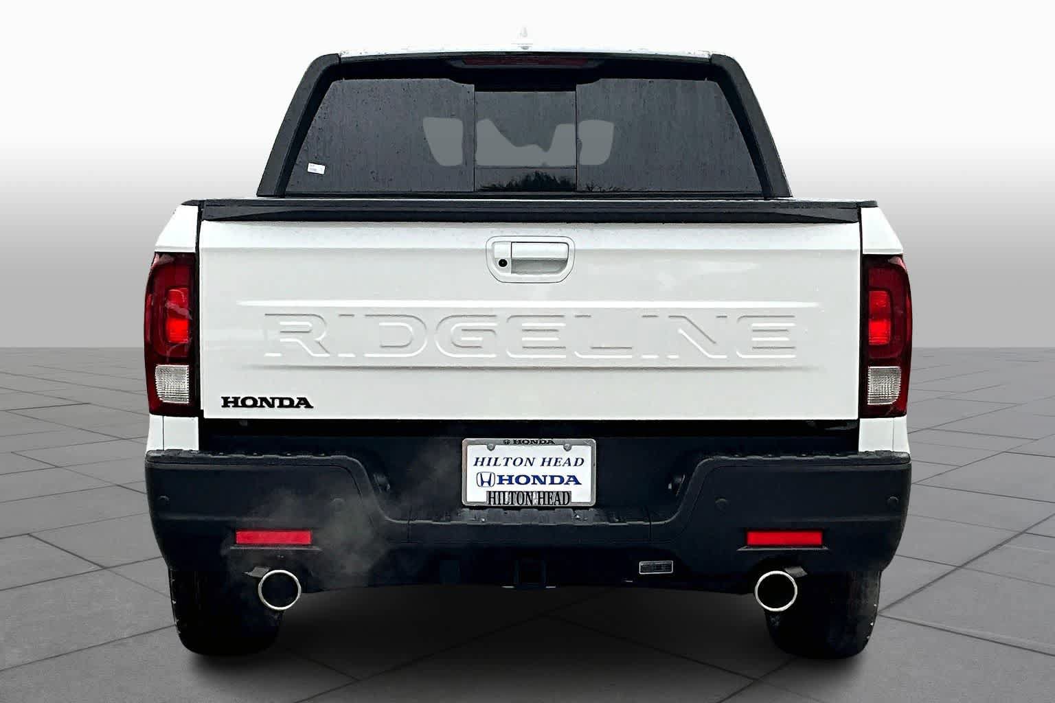 New 2026 Honda Ridgeline Black Edition image 4