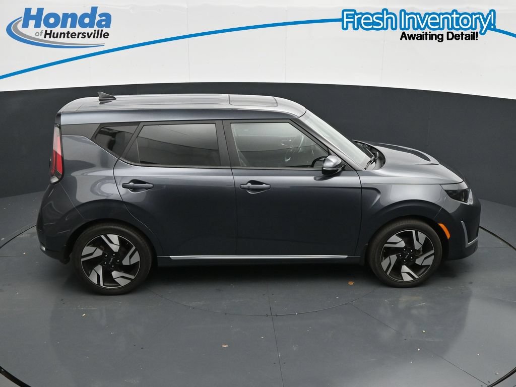 Used 2023 Kia Soul GT-Line FWD image 32