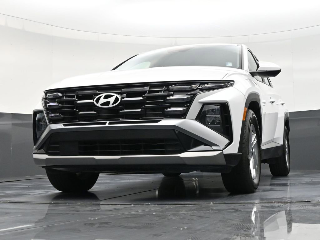 Used 2025 Hyundai Tucson SE image 28