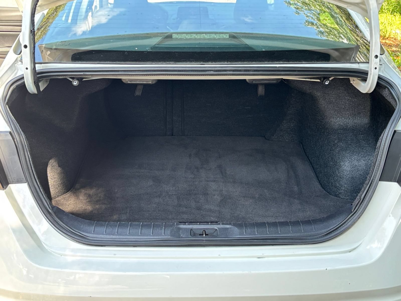 Used 2025 Nissan Altima 2.5 SV FWD image 26