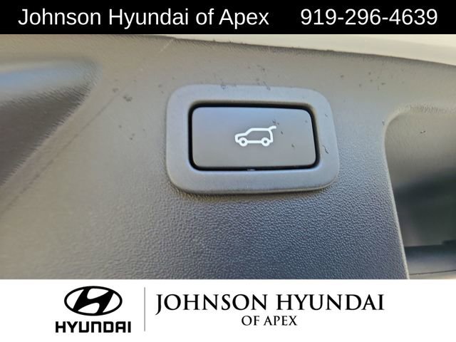 Used 2019 Land Rover Discovery Sport HSE image 21