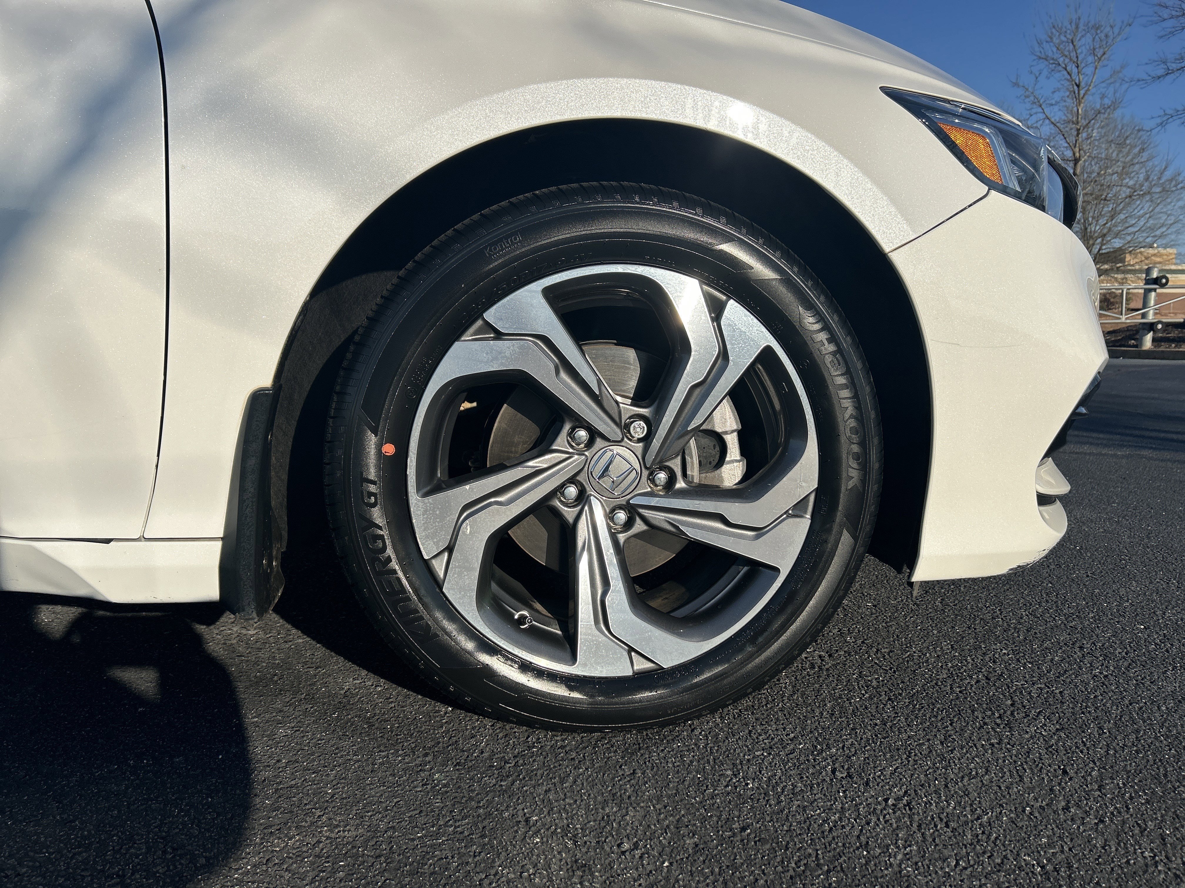 Certified 2018 Honda Accord EX image 33