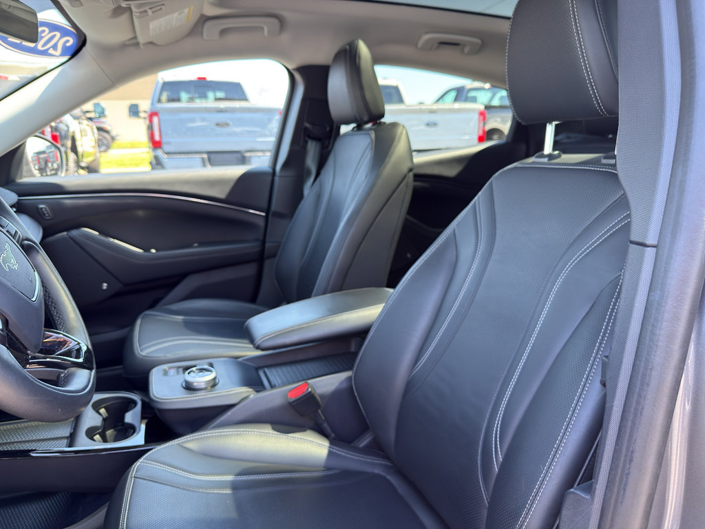 Used 2021 Ford Mustang Mach-E Premium image 13