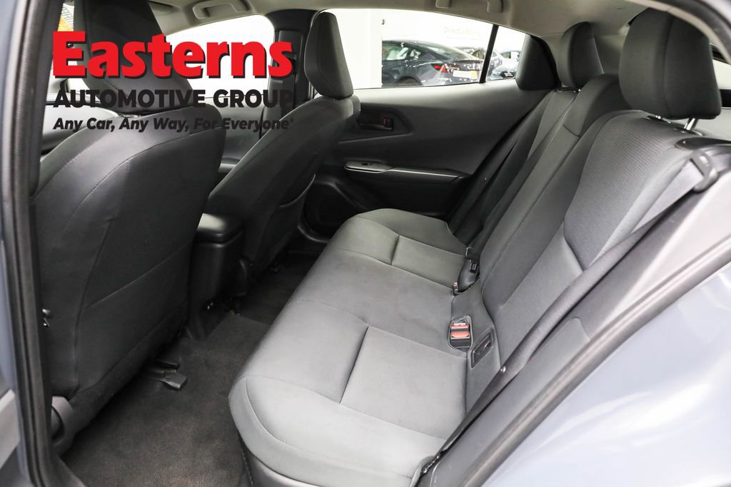 Used 2024 Toyota Prius LE image 19