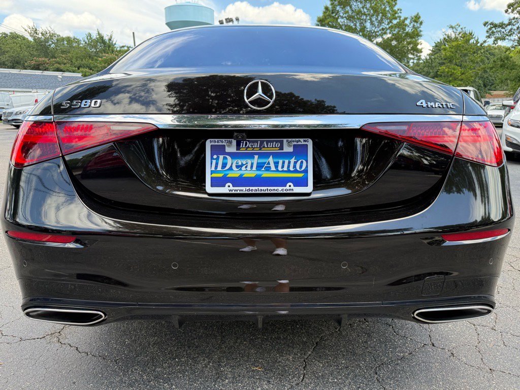 Used 2021 Mercedes-Benz S 580 4MATIC Sedan w/ AMG Line image 4