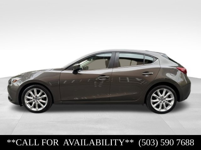 Used 2014 MAZDA MAZDA3 s Grand Touring w/ Technology Package FWD image 2