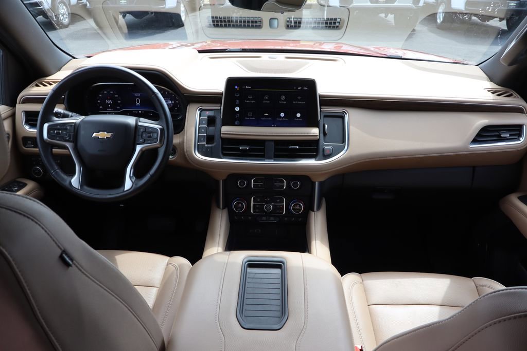 Used 2022 Chevrolet Tahoe Premier w/ Premium Package 2 AWD/4WD image 19