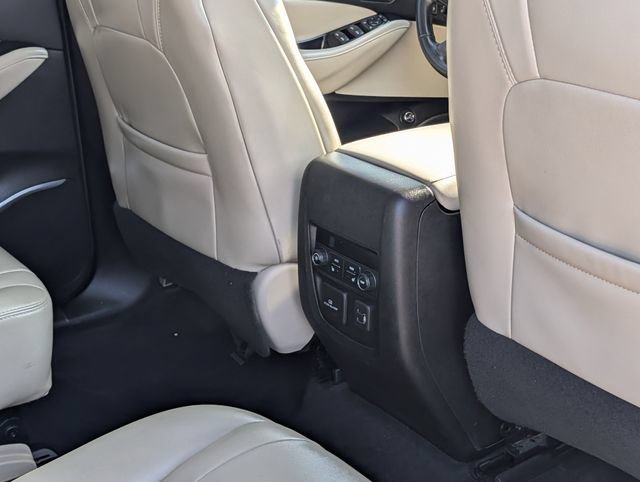 Used 2018 Buick Enclave Premium w/ Experience Buick Package FWD image 32