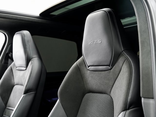 Certified 2025 Porsche Cayenne GTS image 10